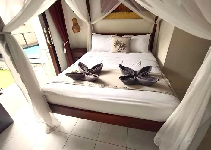 Villa Dewi - - 6 Bedroom - Great Location